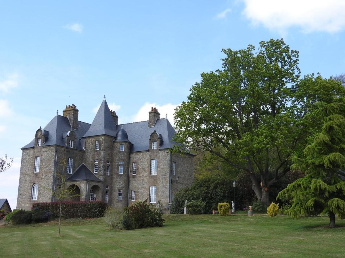 Chateau De Montbrault Fleurigné Exteriör bild