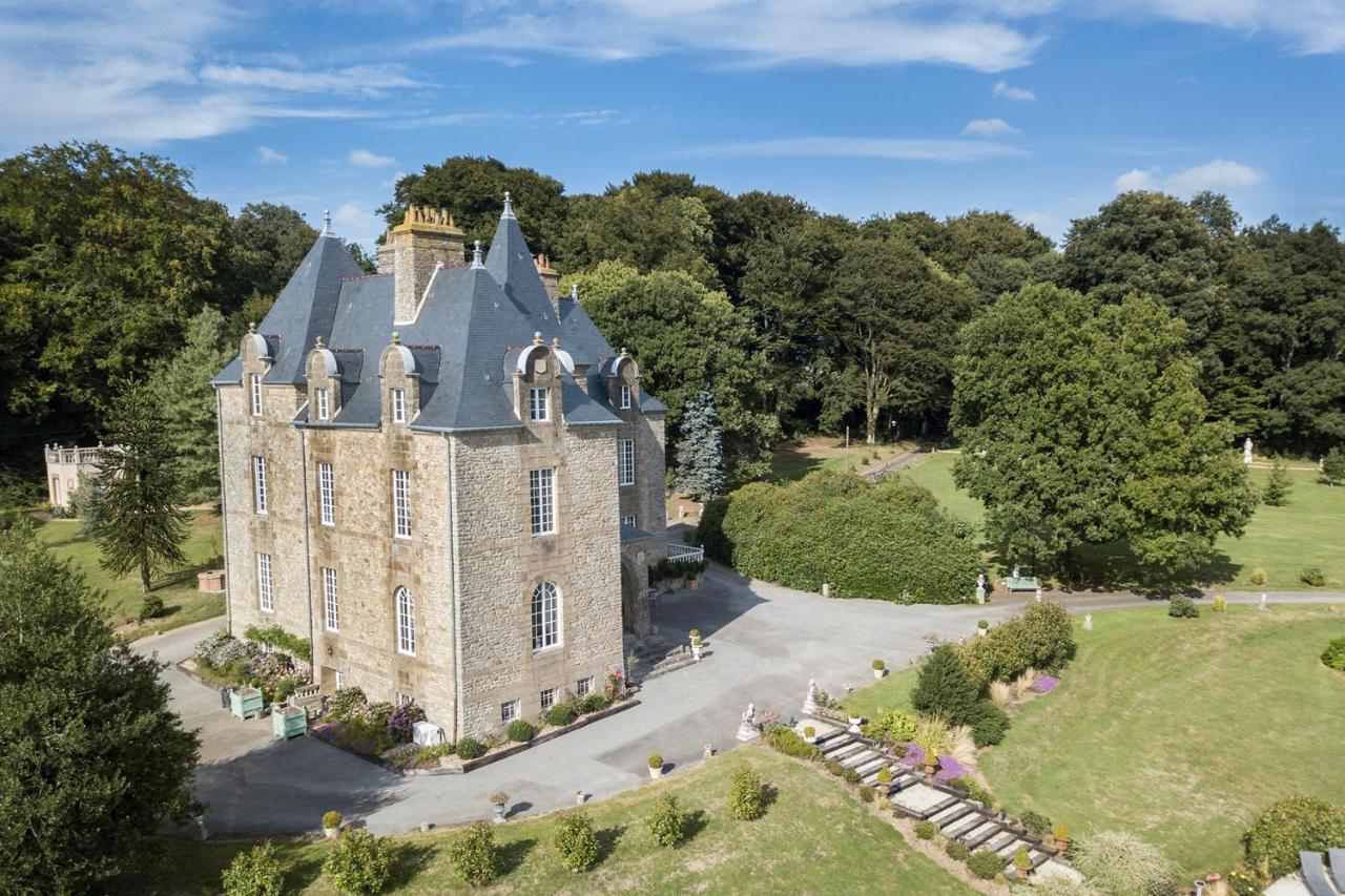 Chateau De Montbrault Fleurigné Exteriör bild