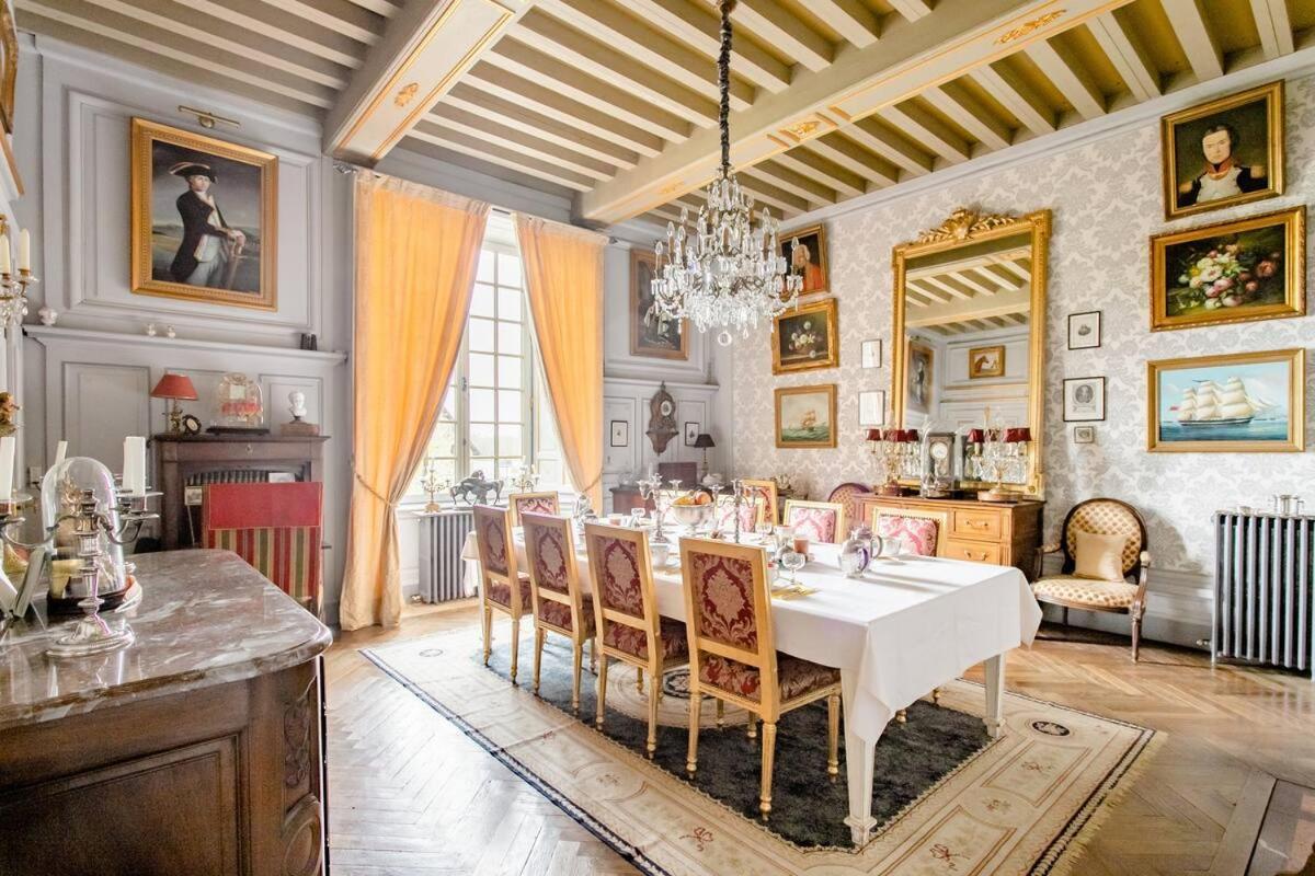 Chateau De Montbrault Fleurigné Exteriör bild
