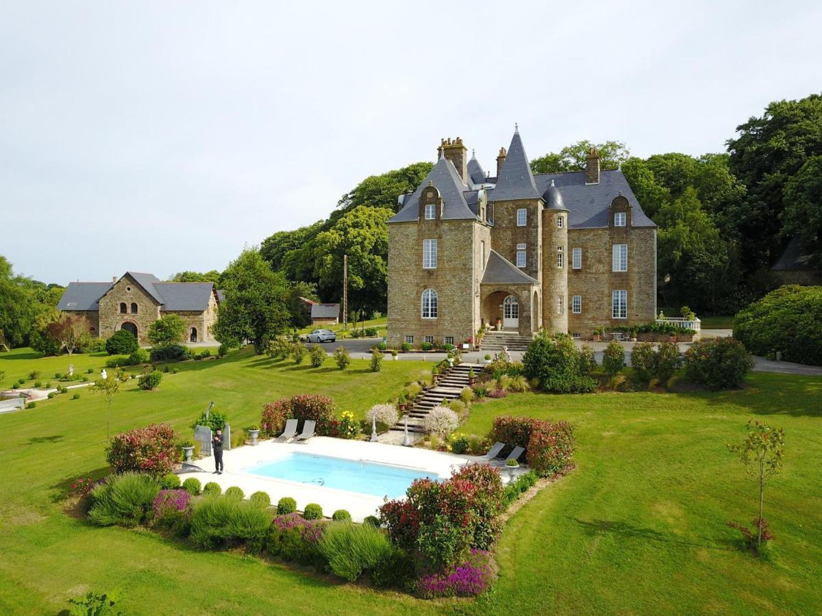 Chateau De Montbrault Fleurigné Exteriör bild